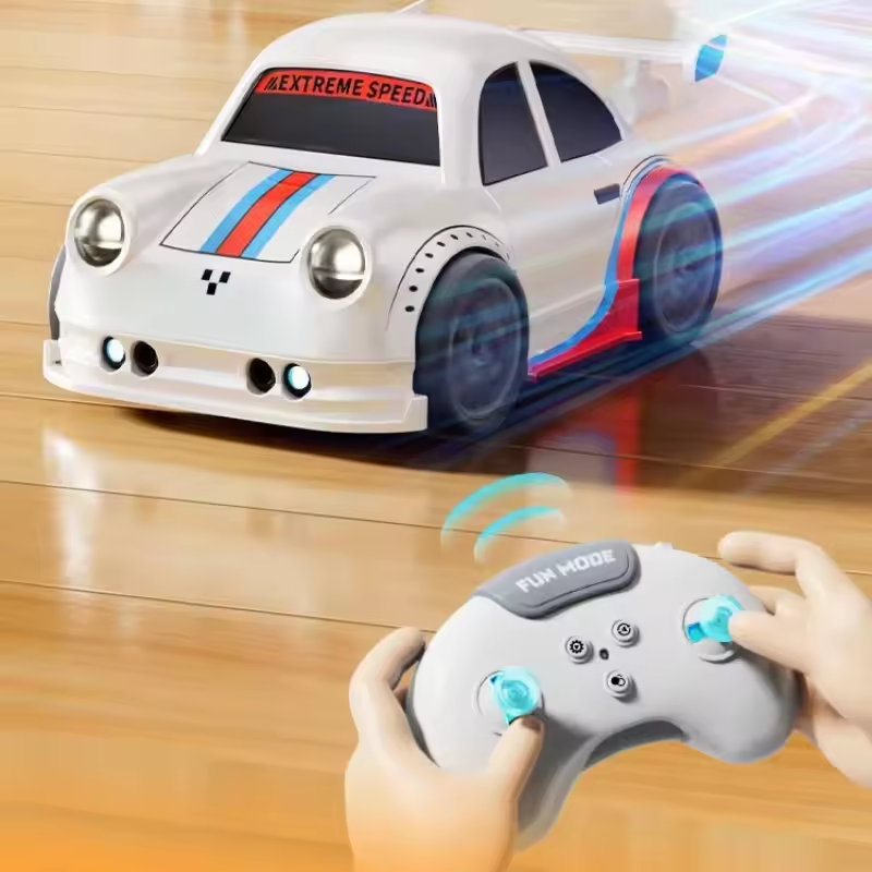 Mini RC drift car driven with remote