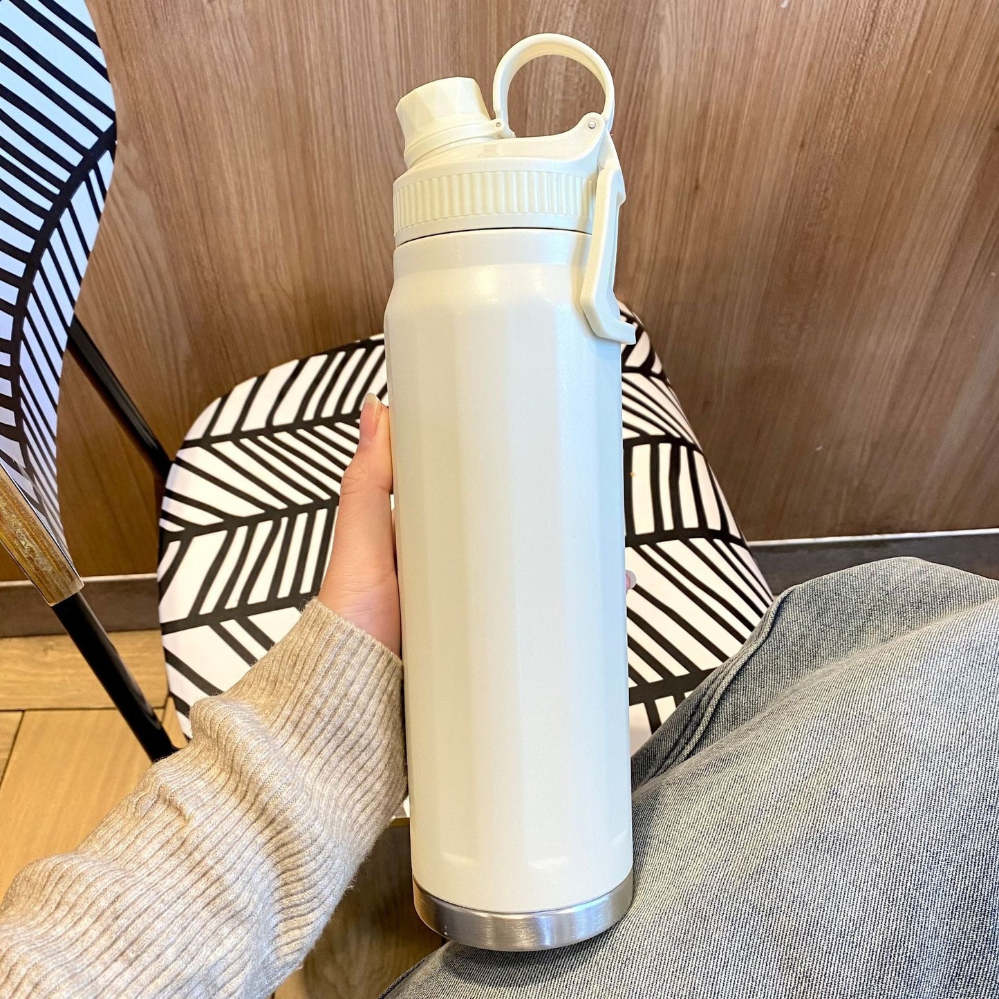 Stainless Steel Heat Insulated Water Bottle