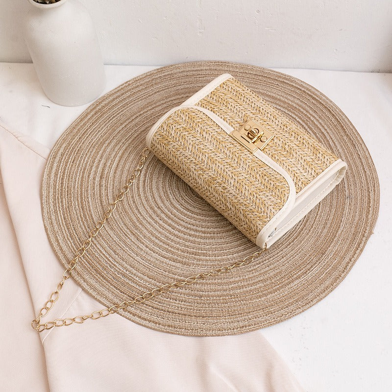 Elegant Crossbody Bag with Gold Chain Strap